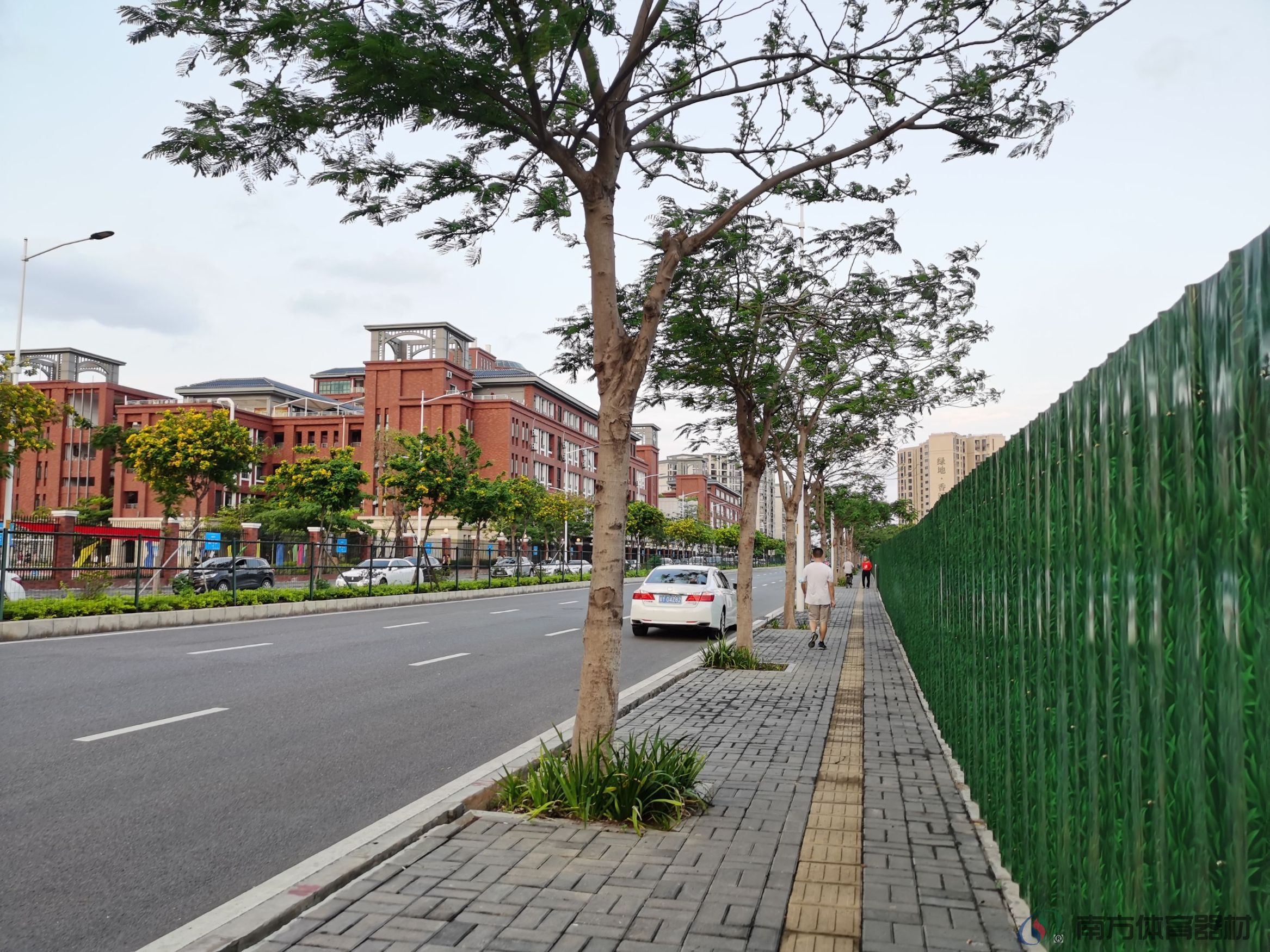 大沥镇太平社区石门实验学校步行骑行综合道(图1) 大沥镇太平社区石门实验学校步行骑行综合道(图1)